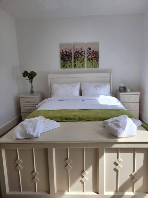 Southall Inn - Near Heathrow Extérieur photo